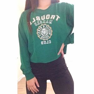 deep green crop top long-sleeve with graphics